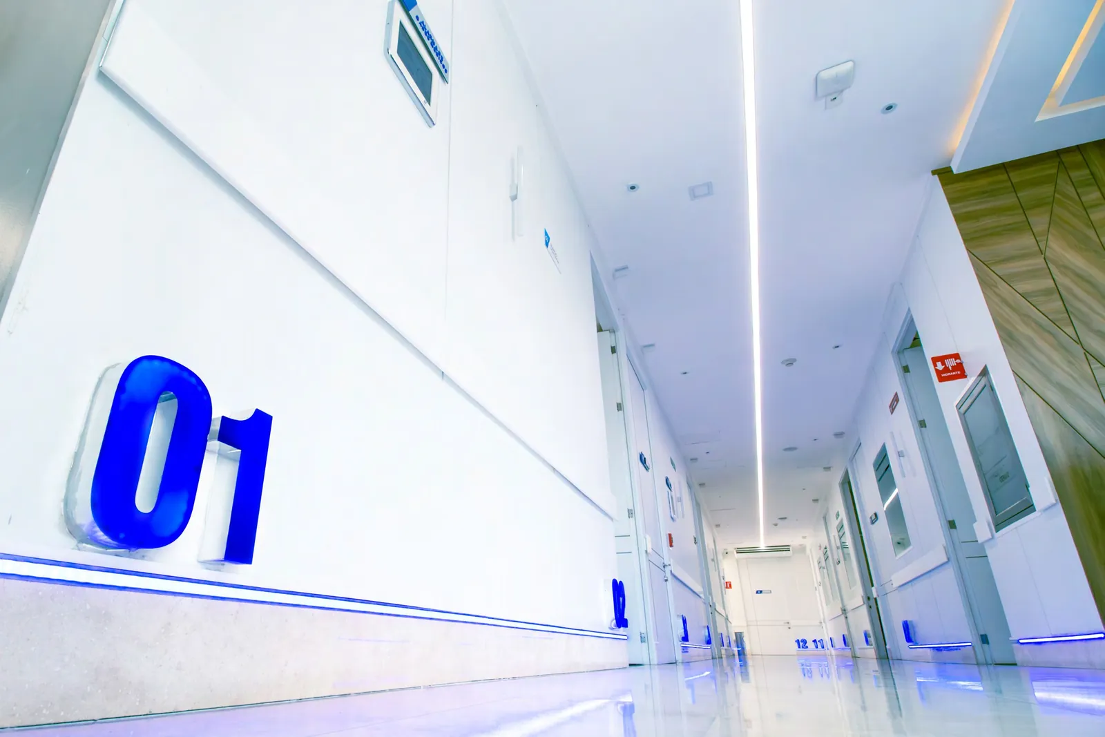 Pasillo de hospital 50 Doctors